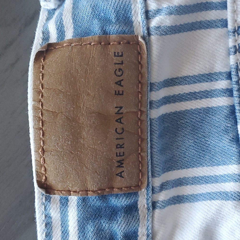 American Eagle Mom Jeans - Picture 10 of 14